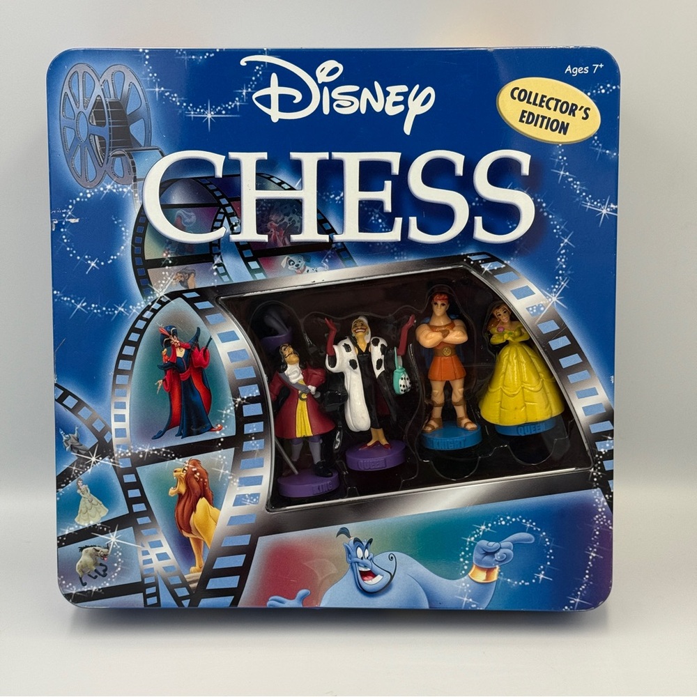Disney Chess Set Collector's Edition Heroes & Villains Hand Painted Pieces 2004
